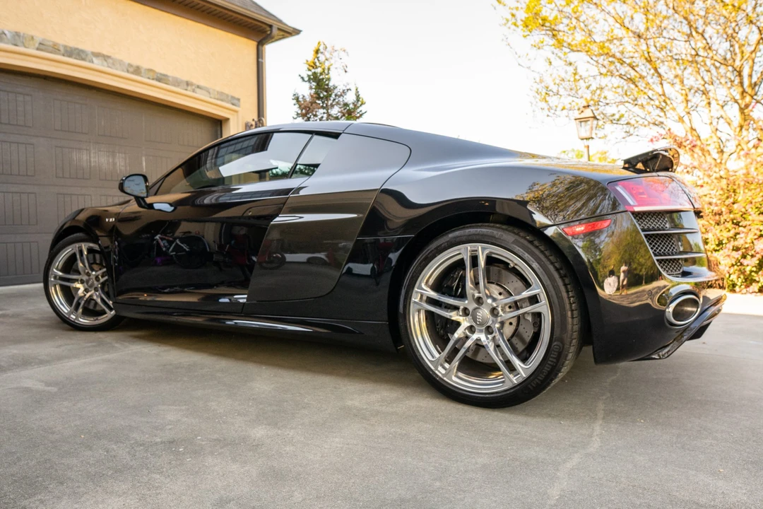 2010 Audi 42 R8 - Image 14 of 31
