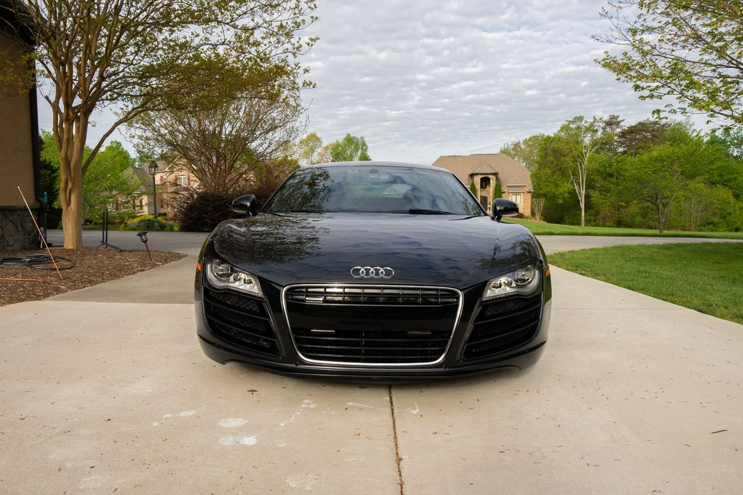 2010 Audi 42 R8 - Image 4 of 31