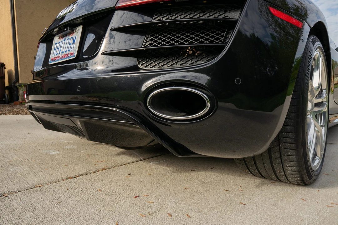 2010 Audi 42 R8 - Image 28 of 31