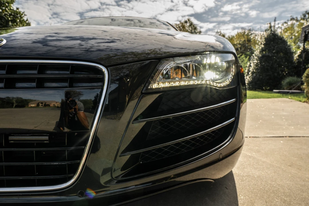 2010 Audi 42 R8 - Image 20 of 31