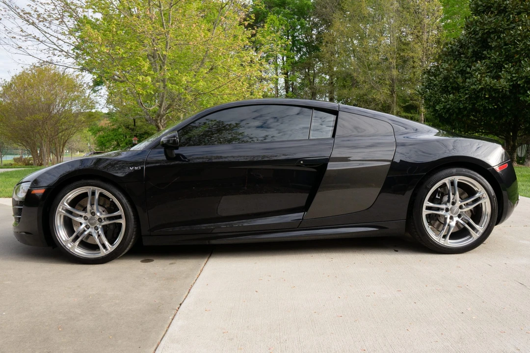 2010 Audi 42 R8 - Image 6 of 31