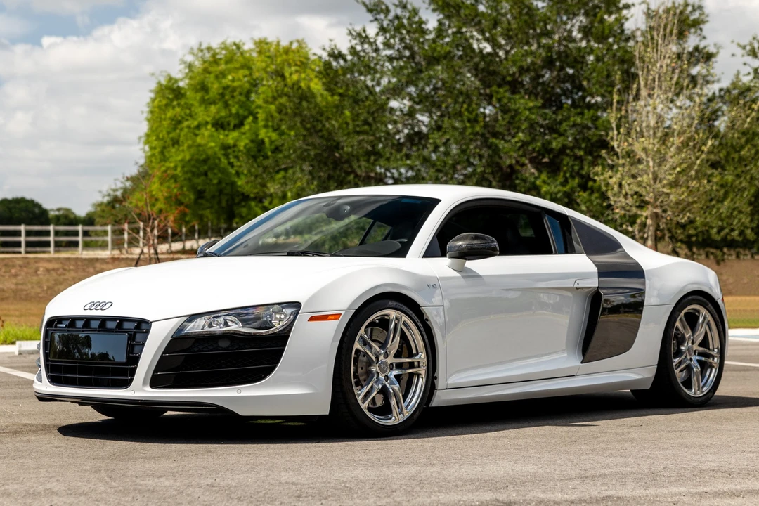 2010 Audi 42 R8 - Image 3 of 31
