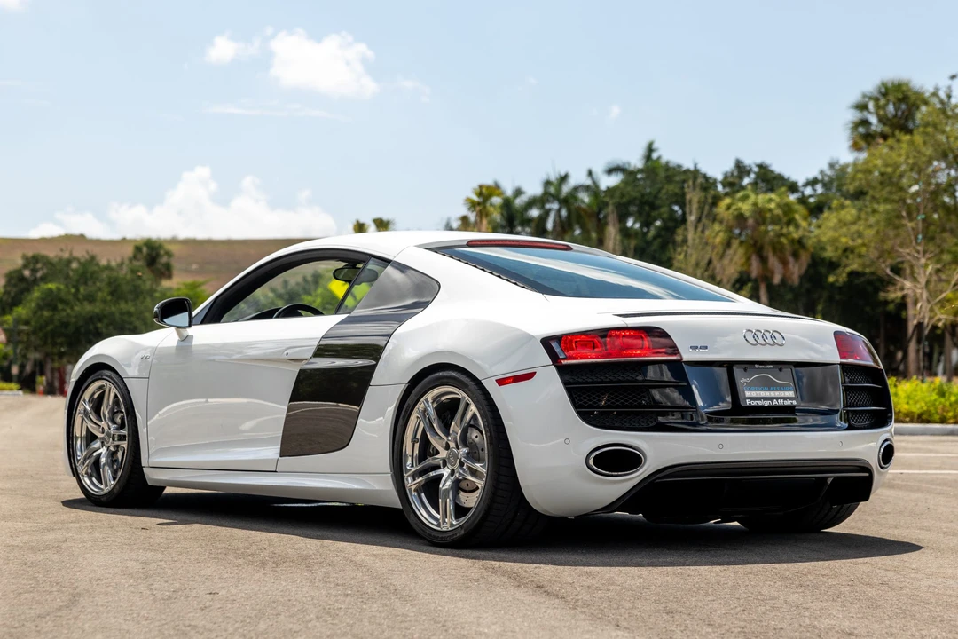 2010 Audi 42 R8 - Image 5 of 31