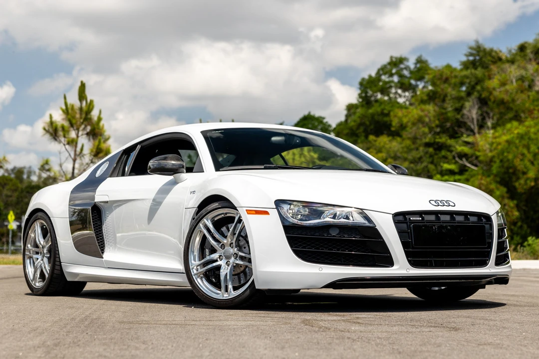 2010 Audi 42 R8 - Image 10 of 31