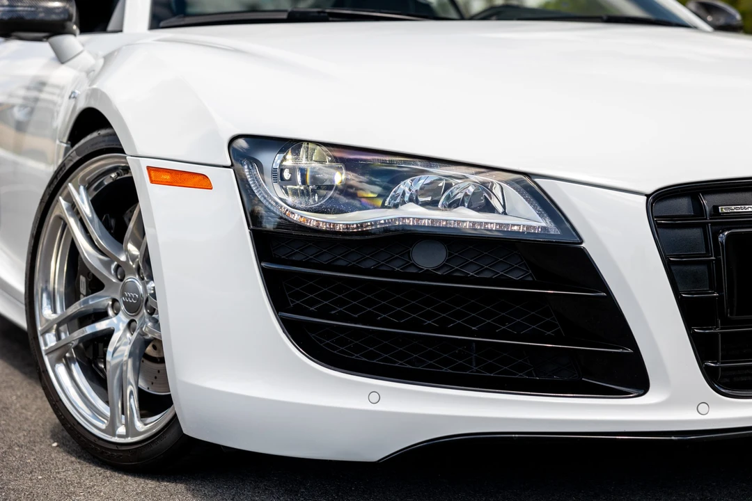 2010 Audi 42 R8 - Image 18 of 31