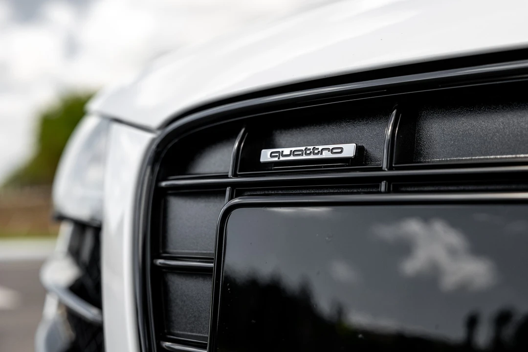 2010 Audi 42 R8 - Image 20 of 31