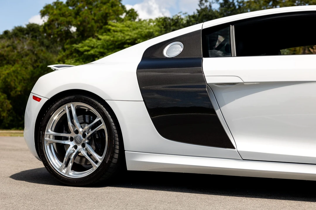 2010 Audi 42 R8 - Image 16 of 31