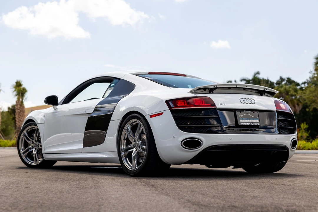 2010 Audi 42 R8 - Image 6 of 31