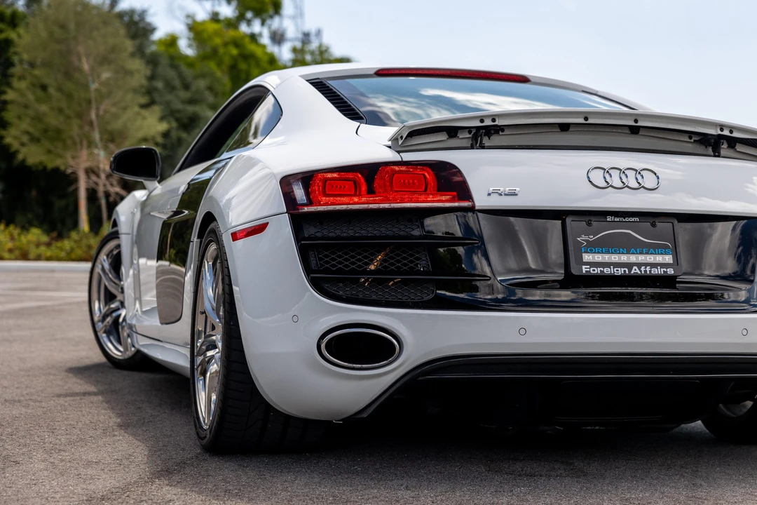 2010 Audi 42 R8 - Image 15 of 31
