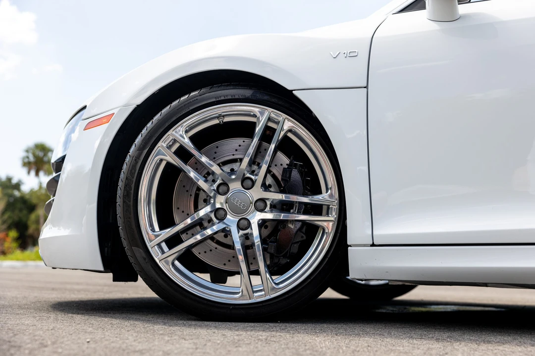 2010 Audi 42 R8 - Image 31 of 31
