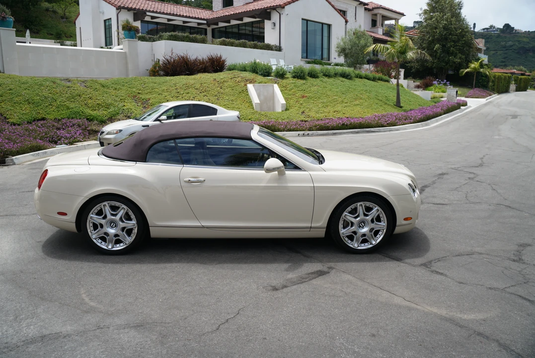2010 Bentley Continental GTC - Image 18 of 31