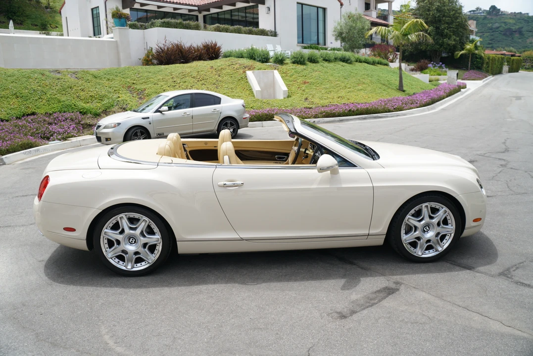 2010 Bentley Continental GTC - Image 9 of 31
