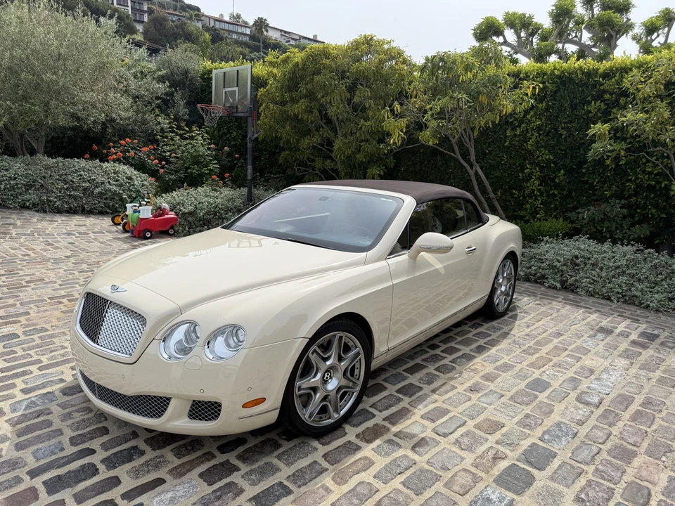 2010 Bentley Continental GTC - Image 26 of 31