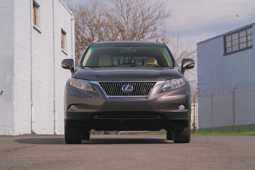 2010 Lexus RX 3rd Gen - Image 21 of 31