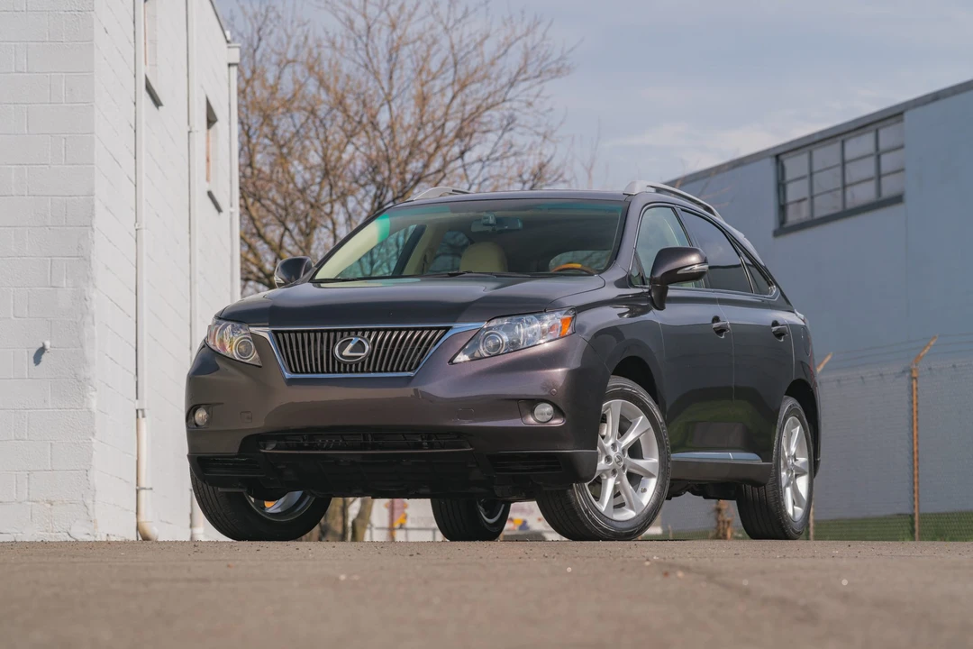 2010 Lexus RX 3rd Gen - Image 3 of 31