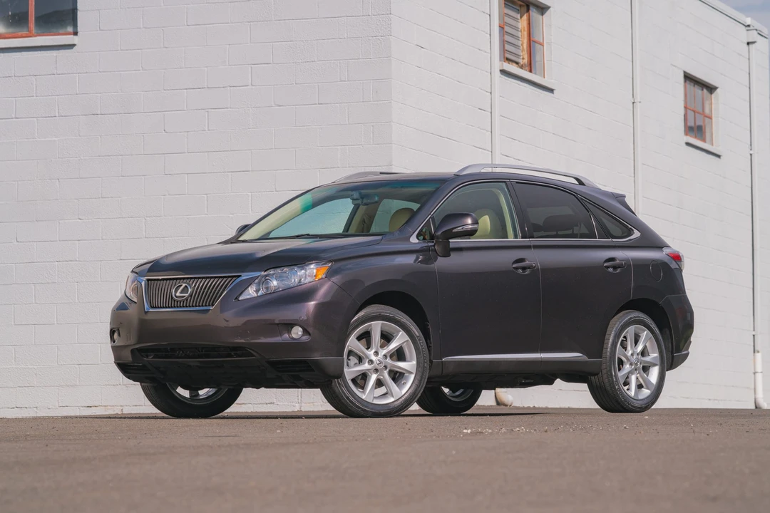 2010 Lexus RX 3rd Gen - Image 4 of 31