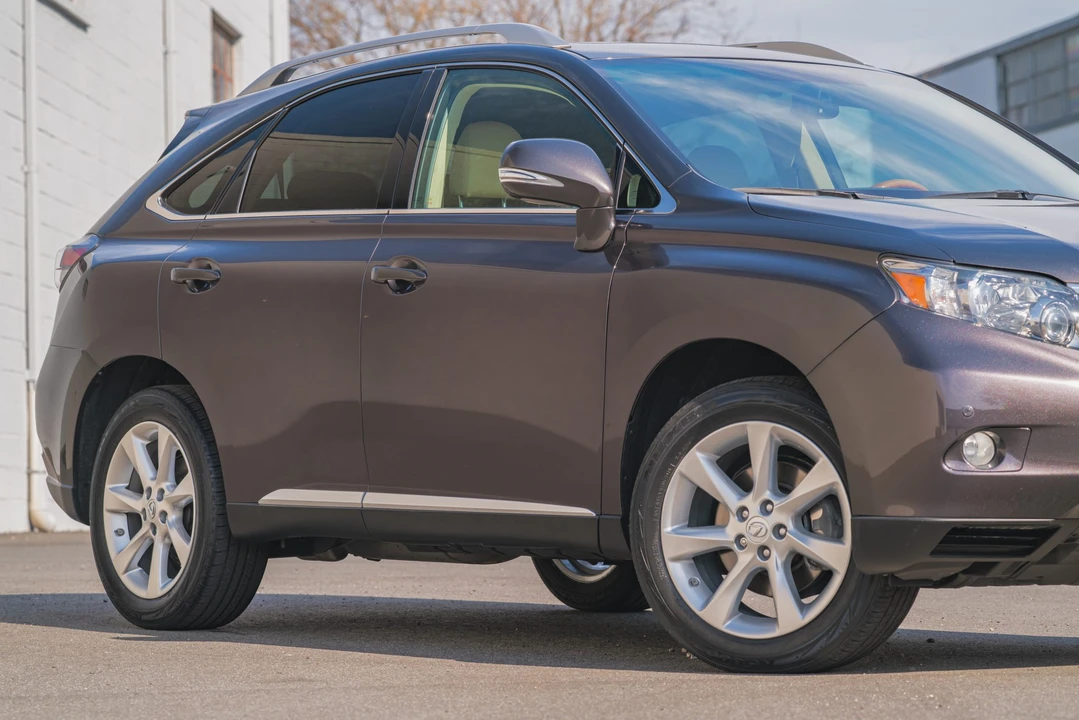 2010 Lexus RX 3rd Gen - Image 28 of 31