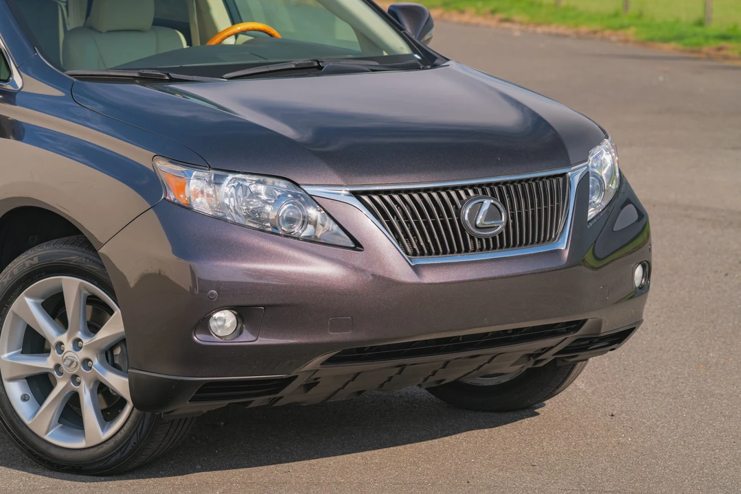 2010 Lexus RX 3rd Gen - Image 29 of 31