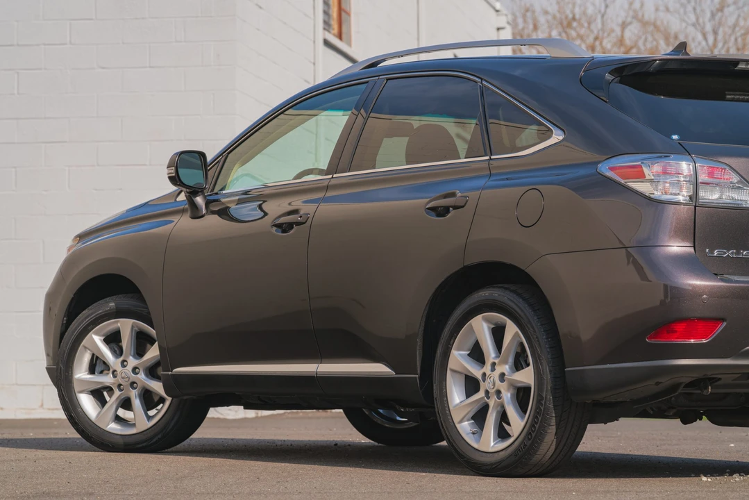 2010 Lexus RX 3rd Gen - Image 24 of 31