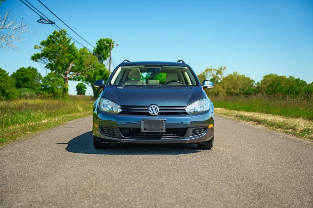 2010 Volkswagen A5 Jetta - Image 4 of 31