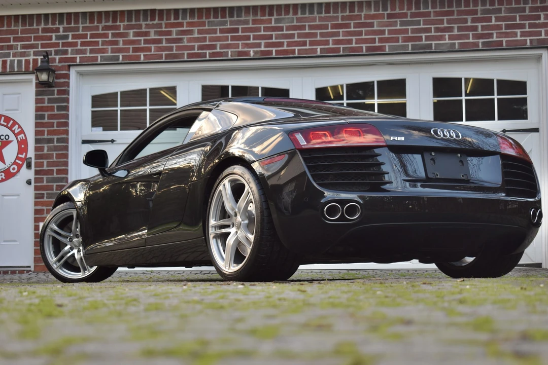 2011 Audi 42 R8 - Image 23 of 31