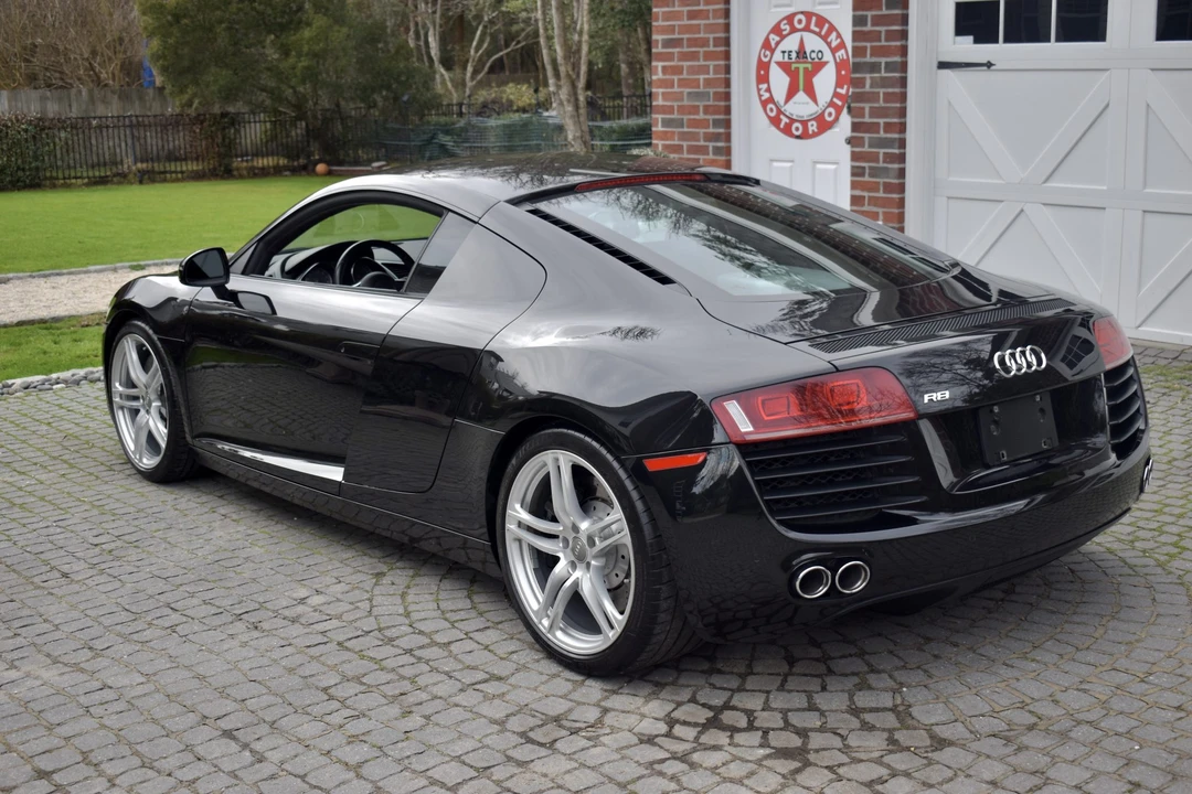 2011 Audi 42 R8 - Image 17 of 31