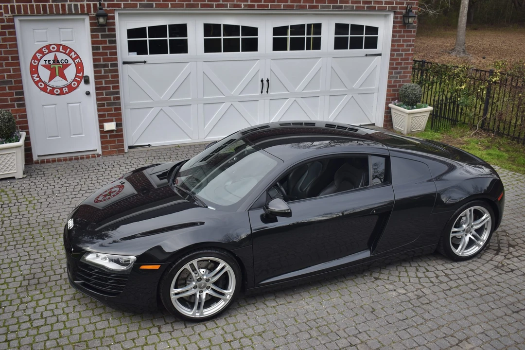 2011 Audi 42 R8 - Image 9 of 31