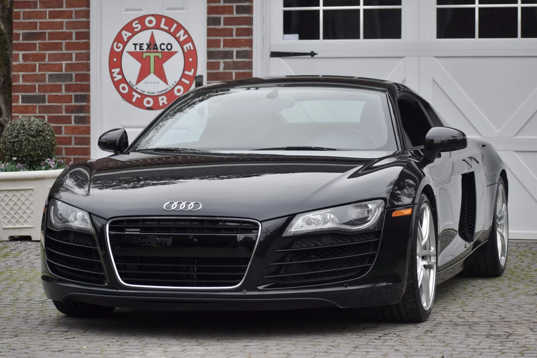 2011 Audi 42 R8 - Image 3 of 31