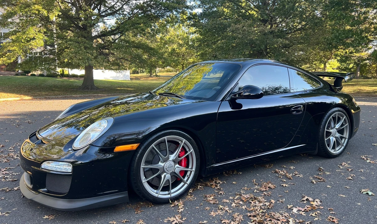 2011 Porsche 997 GT3 - Image 2 of 31