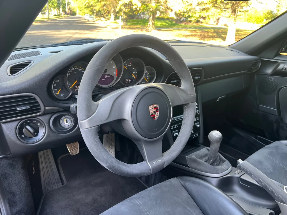 2011 Porsche 997 GT3 - Image 26 of 31