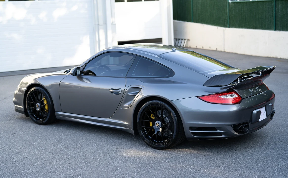 2011 Porsche 997 Turbo S - Image 11 of 31