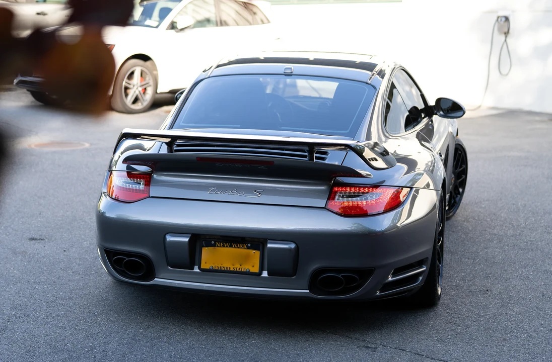 2011 Porsche 997 Turbo S - Image 23 of 31