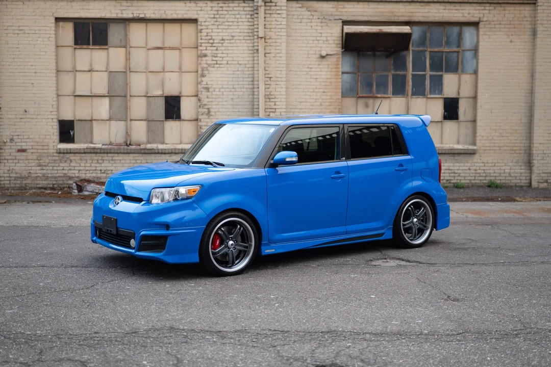 2011 Scion xB - Image 4 of 31