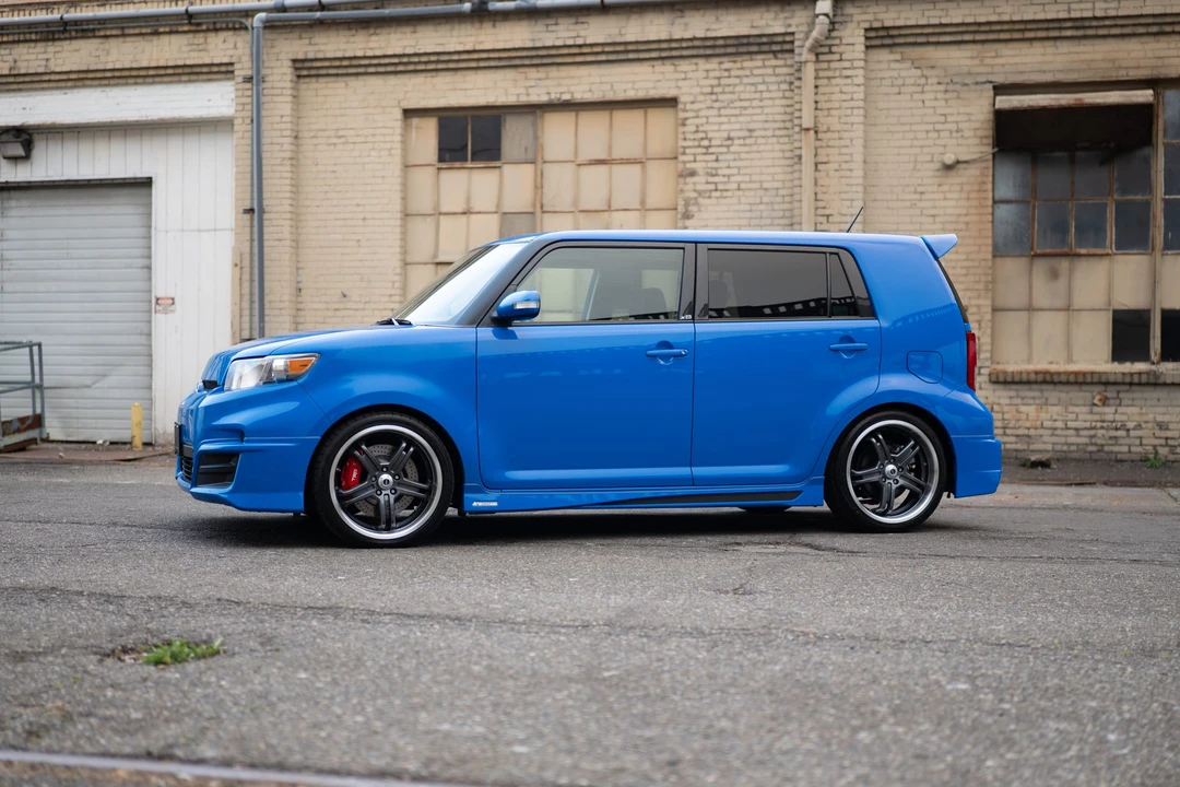 2011 Scion xB - Image 5 of 31