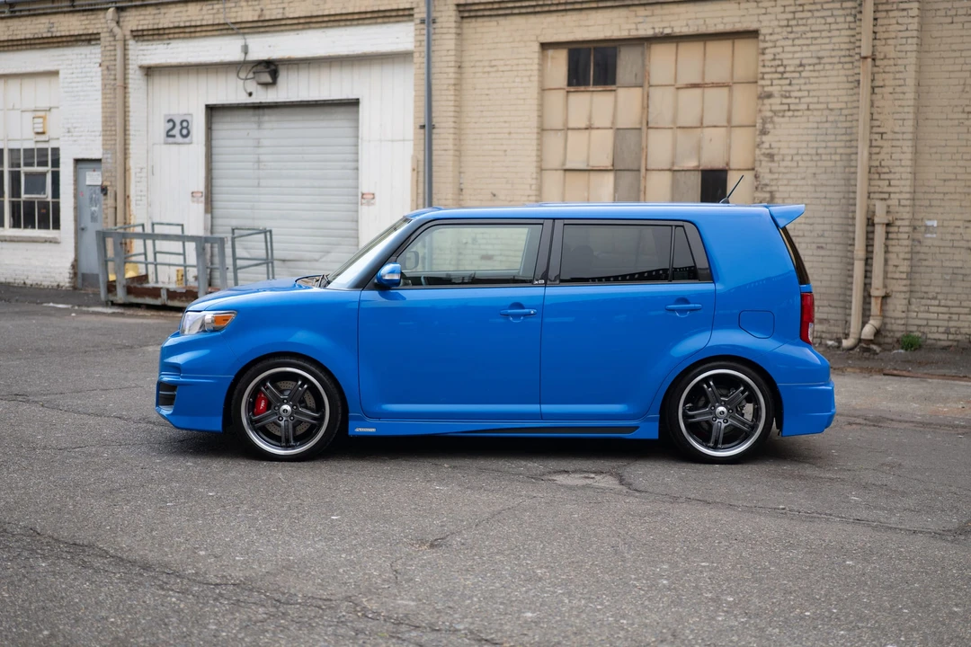 2011 Scion xB - Image 8 of 31