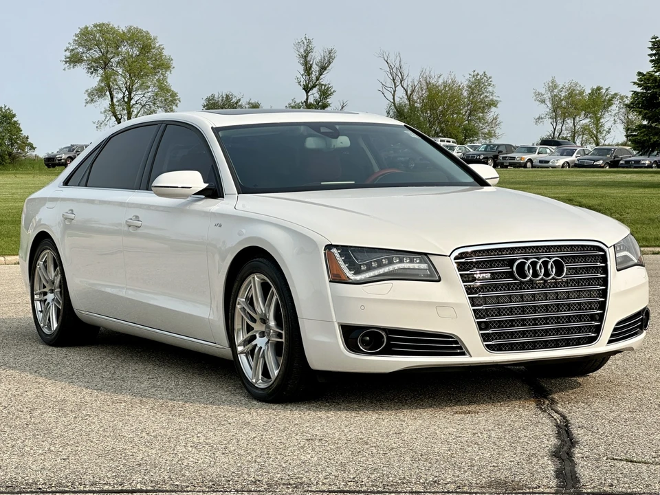 2012 Audi D4 A8 - Image 5 of 31
