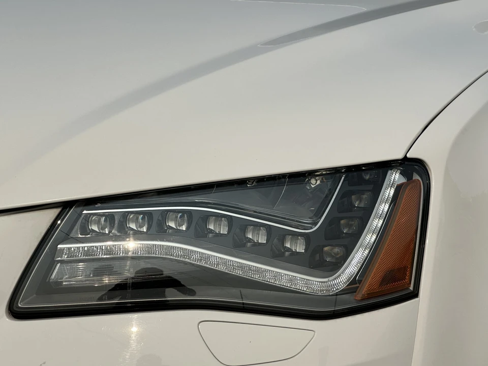 2012 Audi D4 A8 - Image 14 of 31