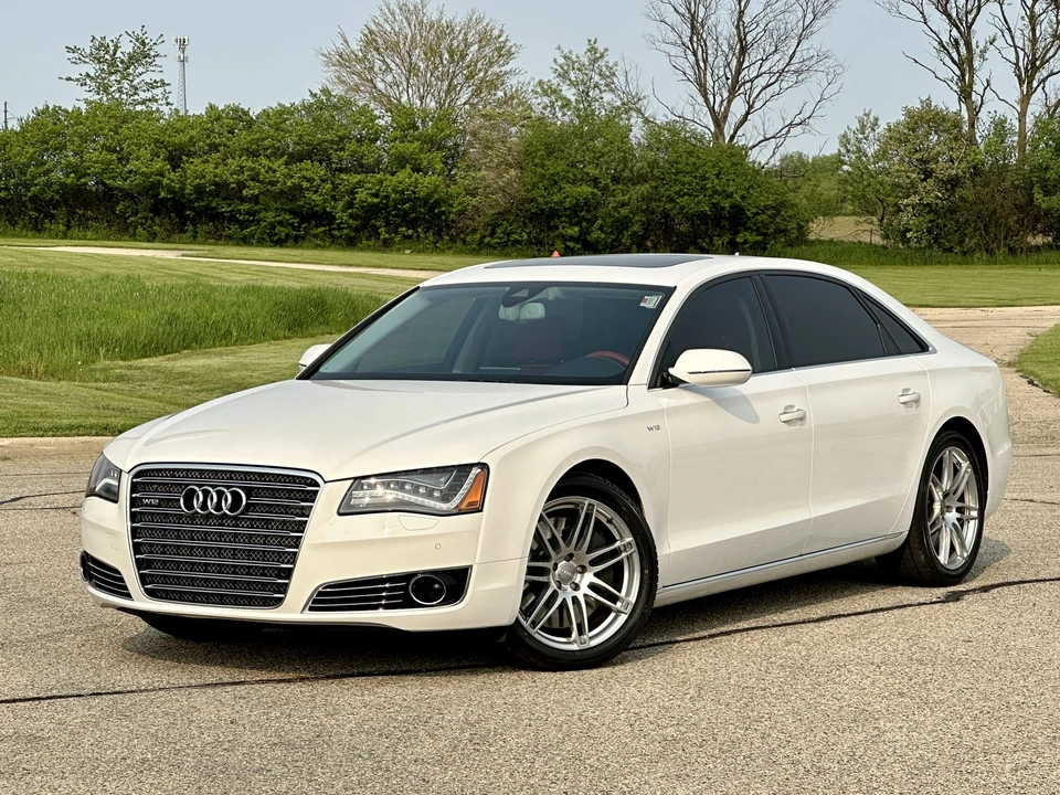 2012 Audi D4 A8 - Image 3 of 31