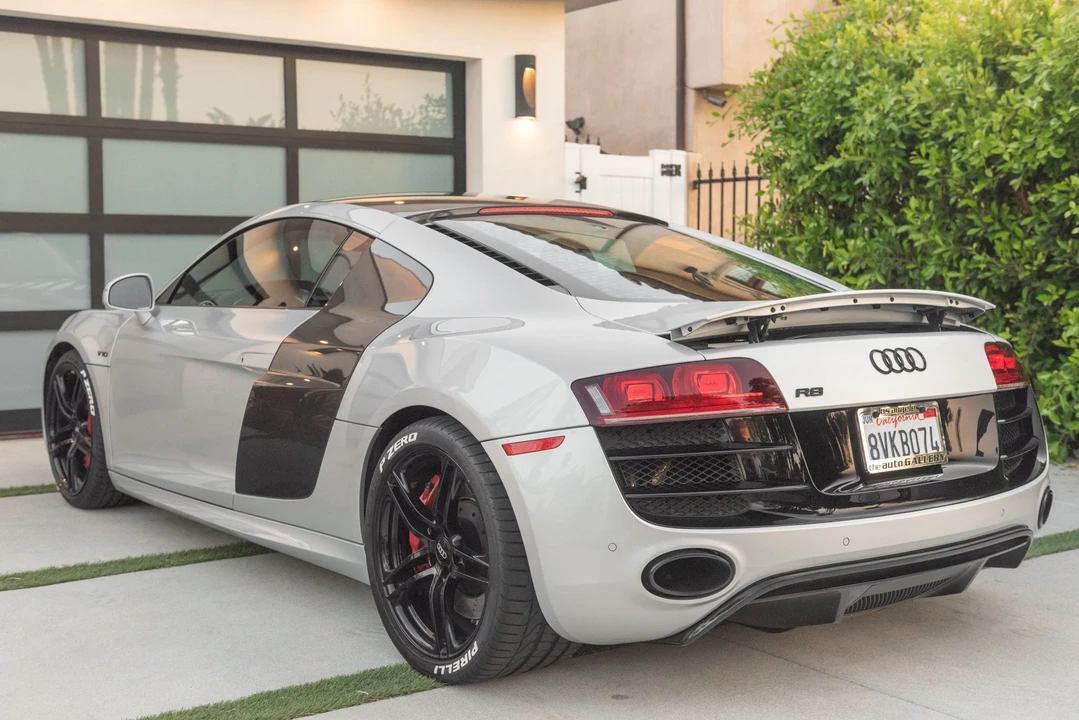 2012 Audi 42 R8 - Image 5 of 31