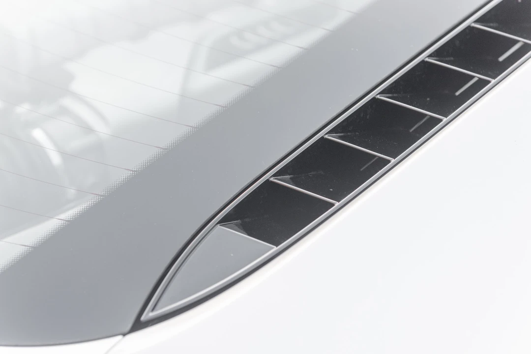 2012 Audi 42 R8 - Image 24 of 31