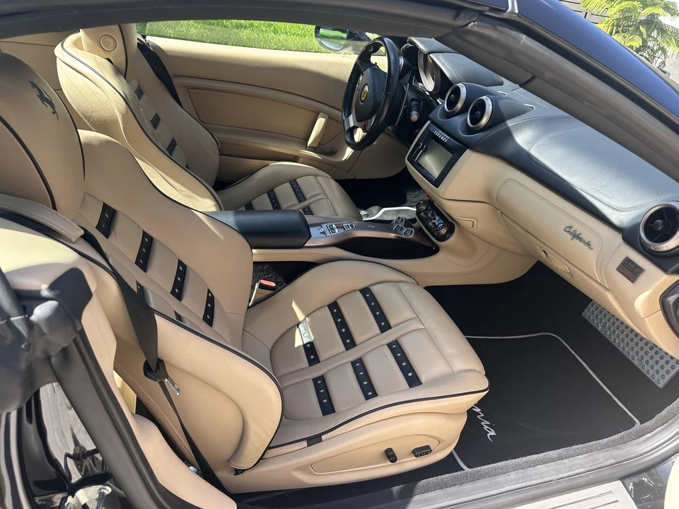 2012 Ferrari California - Image 17 of 31