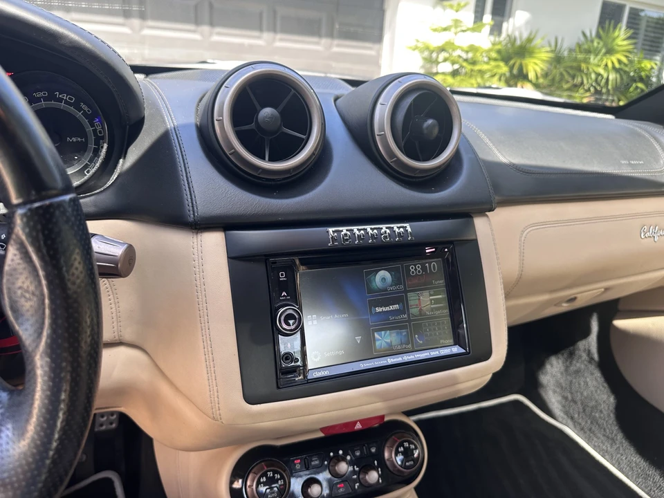2012 Ferrari California - Image 21 of 31