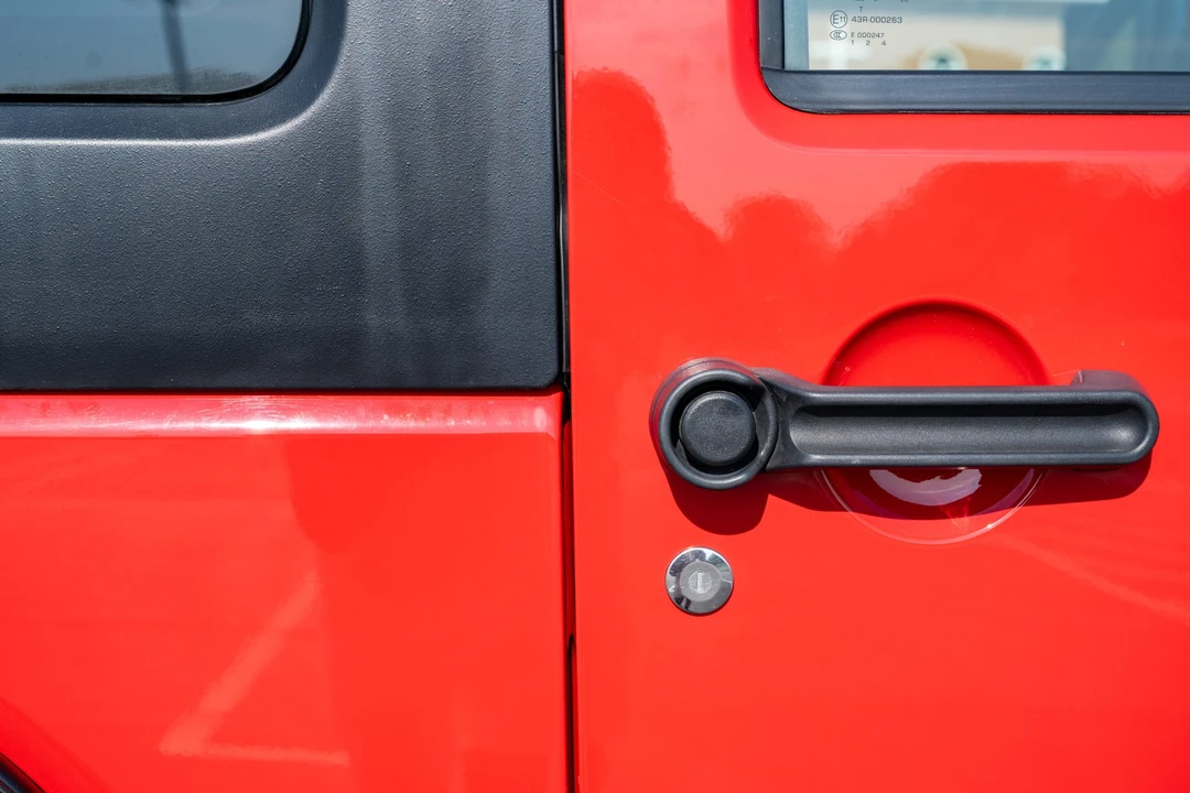 2012 Jeep JK Wrangler - Image 21 of 31