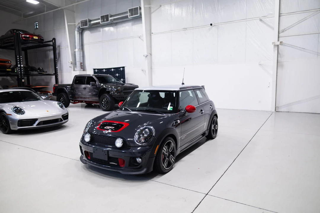 2013 Mini Coupe & Roadster - Image 2 of 31