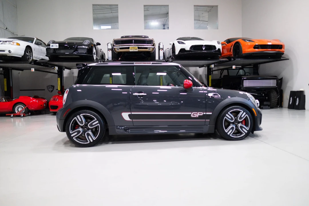 2013 Mini Coupe & Roadster - Image 13 of 31