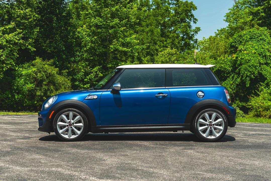 2013 Mini Mini 2nd Gen - Image 29 of 31