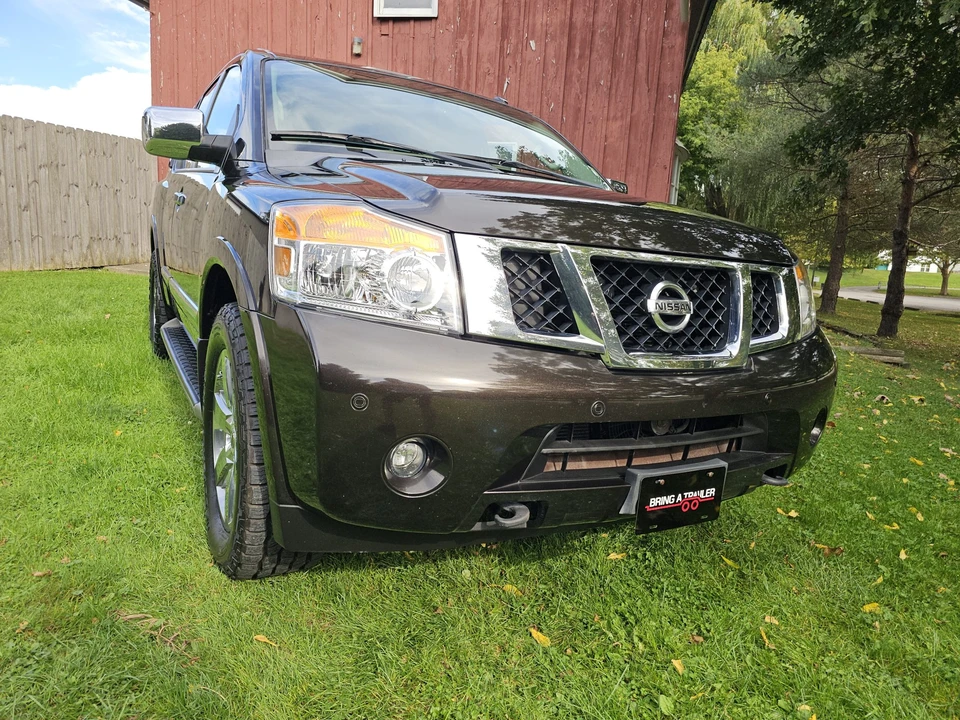 2013 Nissan Armada - Image 11 of 31
