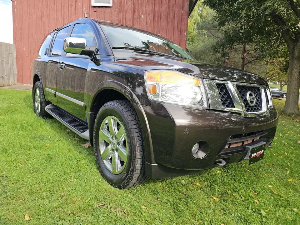 2013 Nissan Armada - Image 13 of 31