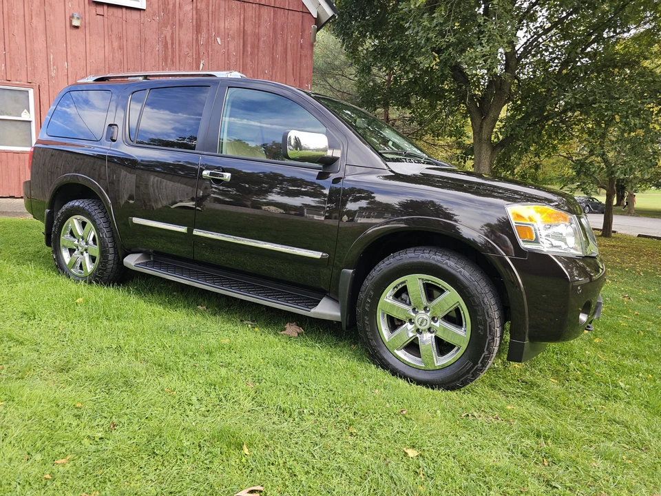 2013 Nissan Armada - Image 16 of 31