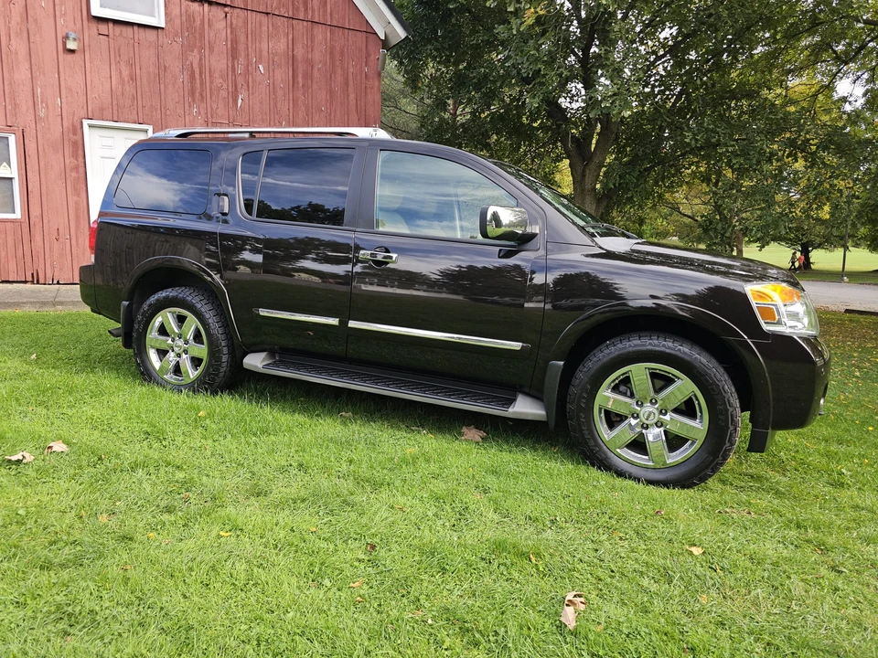 2013 Nissan Armada - Image 17 of 31